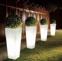 vaso-luminoso-esterno-luce-led-batteria.jpg